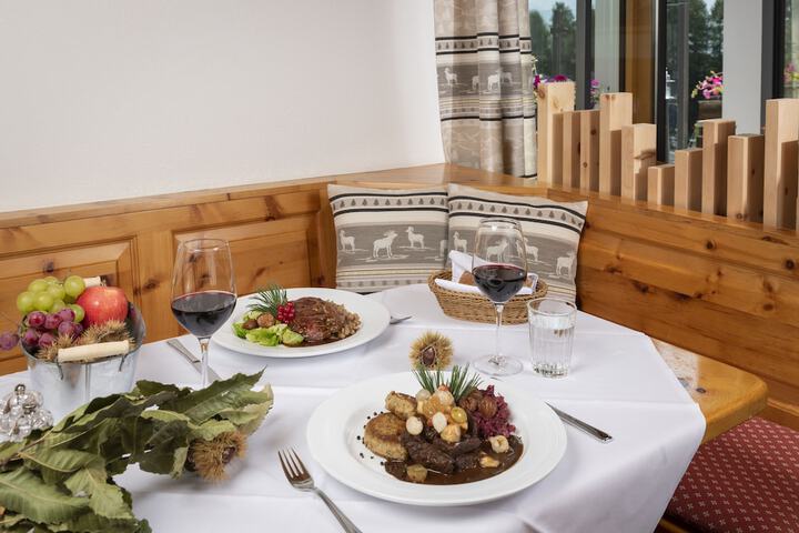 Dining 128 of 151