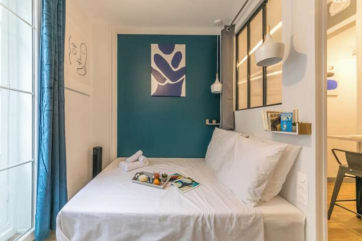 Room 62 of 185