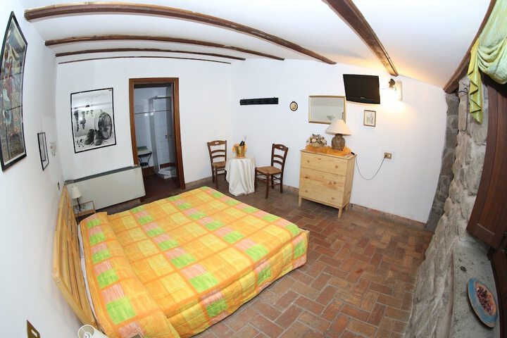 Room 5 of 78