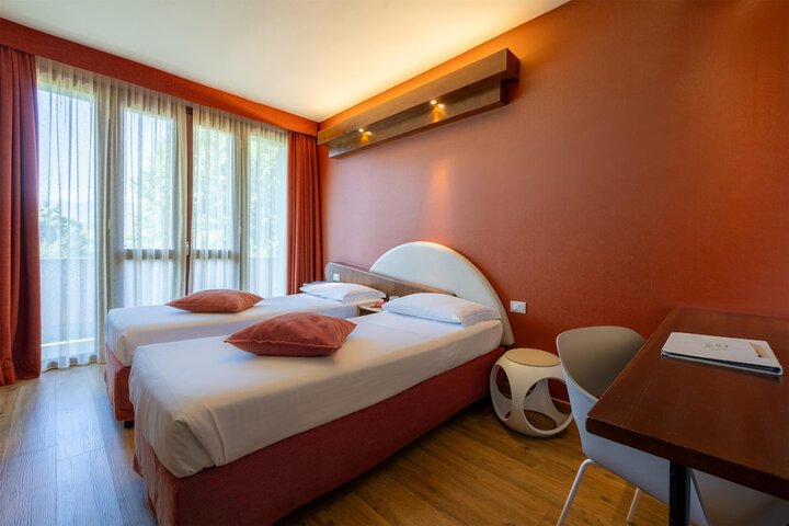 Room 40 of 68