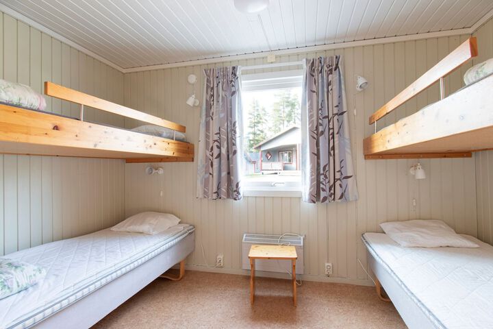 Room 12 of 70