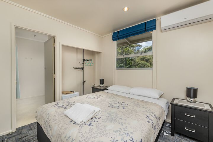 Room 13 of 46