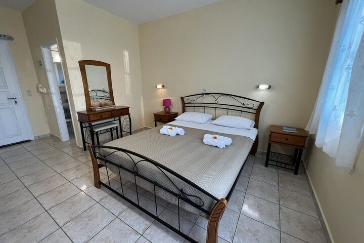 Room 3 of 31