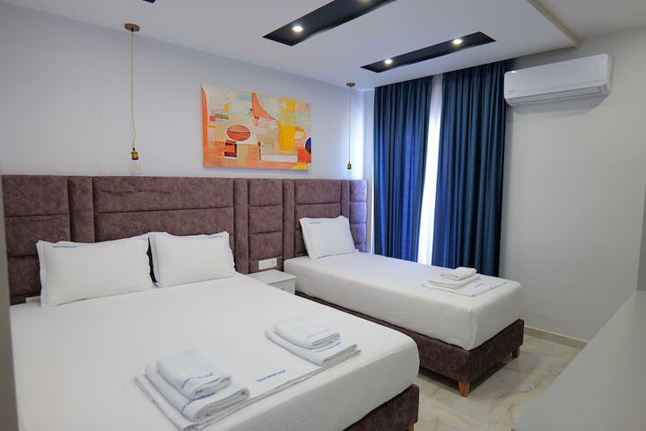Room 49 of 95