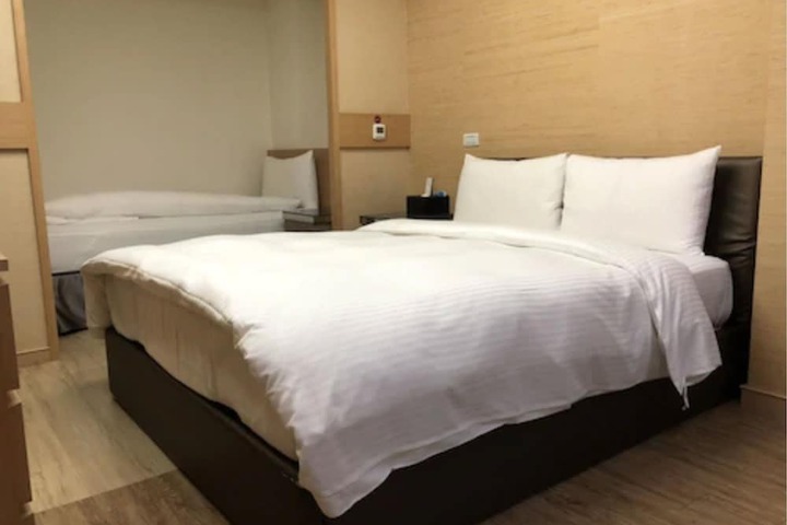 Room 22 of 31