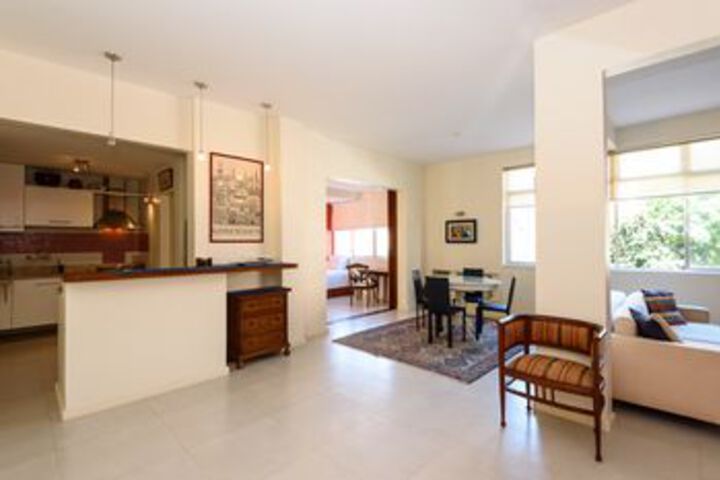 Room 53 of 61