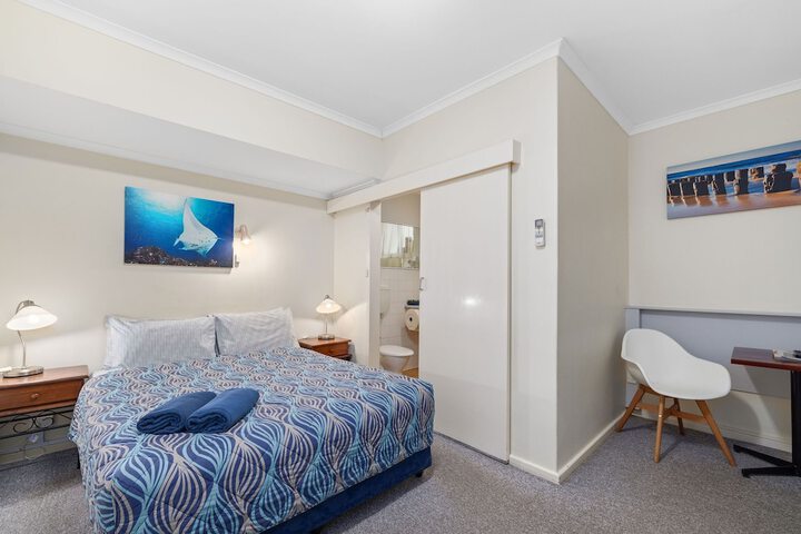 Room 2 of 24