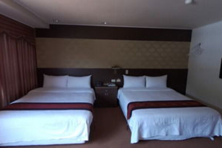 Room 26 of 47
