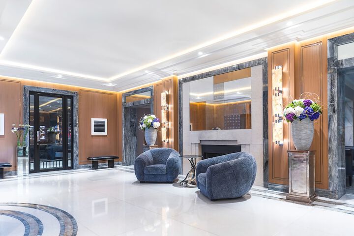 Hotel Lobby
