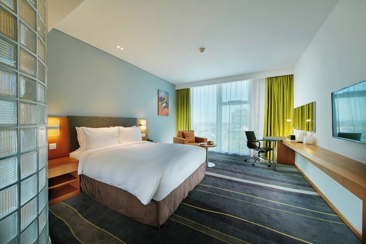 Room 7 of 25