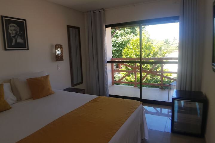 Room 14 of 33