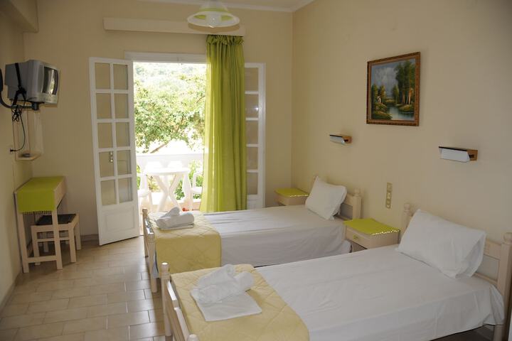 Room 3 of 29