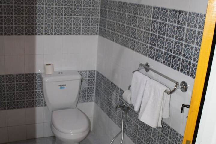 Room 119 of 153