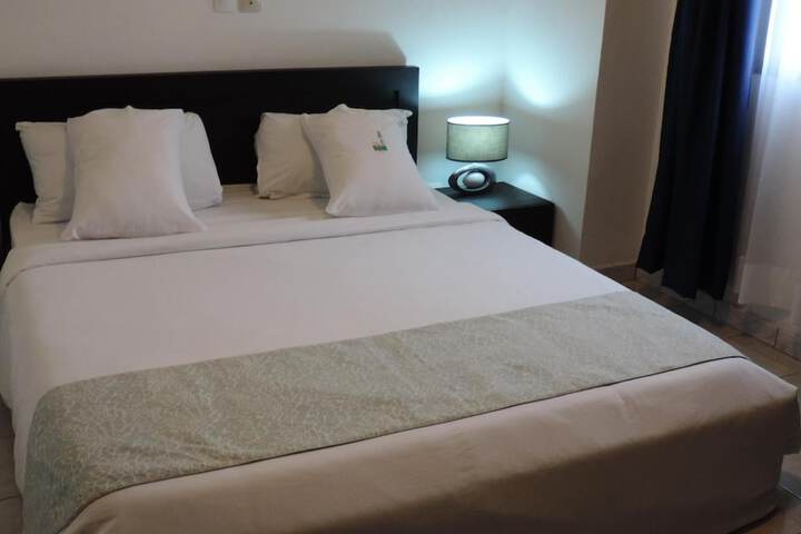 Room 13 of 39