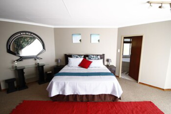 Room 35 of 47