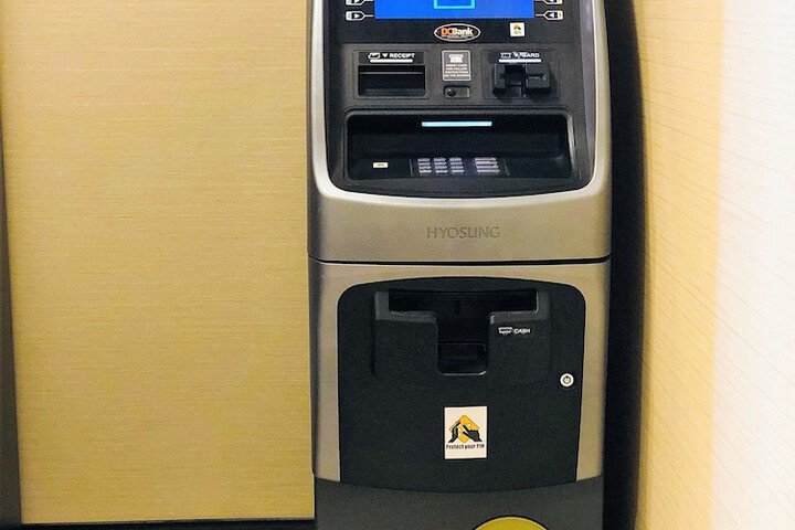 ATM/banking on site