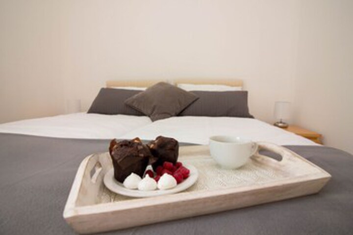 Room 8 of 22