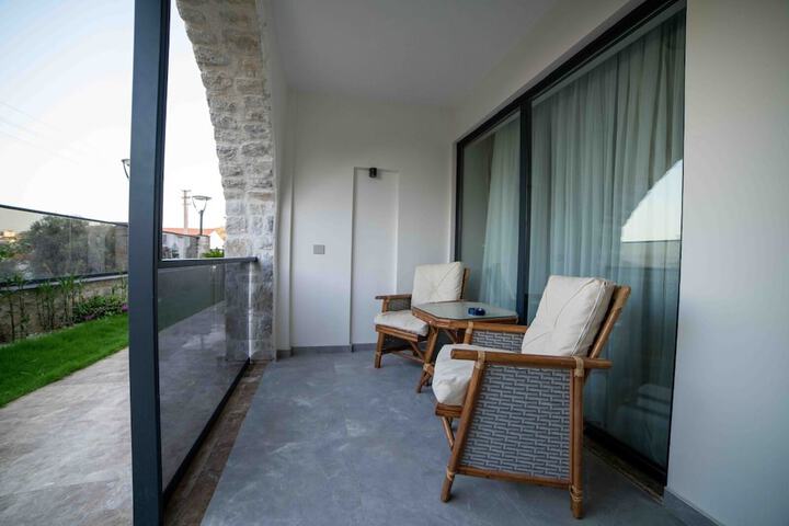 Terrace/Patio 24 of 27