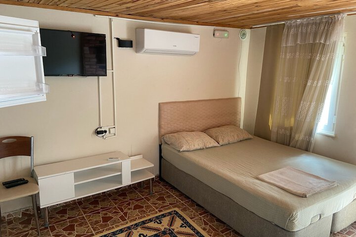 Room 76 of 263
