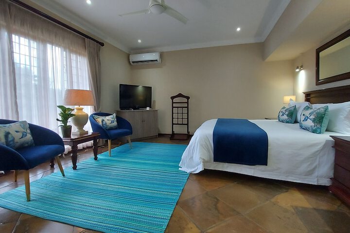 Room 4 of 30