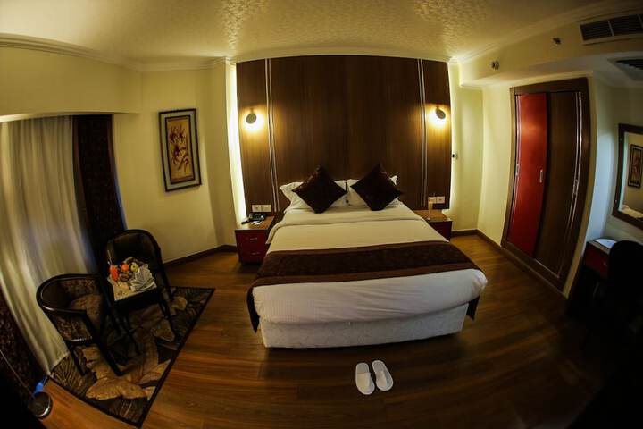 Room 13 of 49