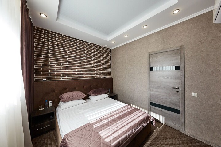Room 21 of 33