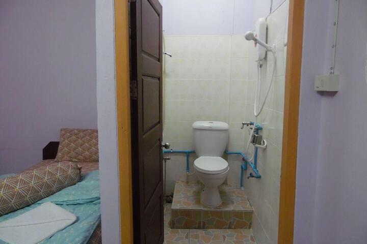 Room 3 of 5