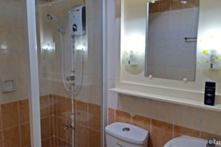 Room 2 of 21