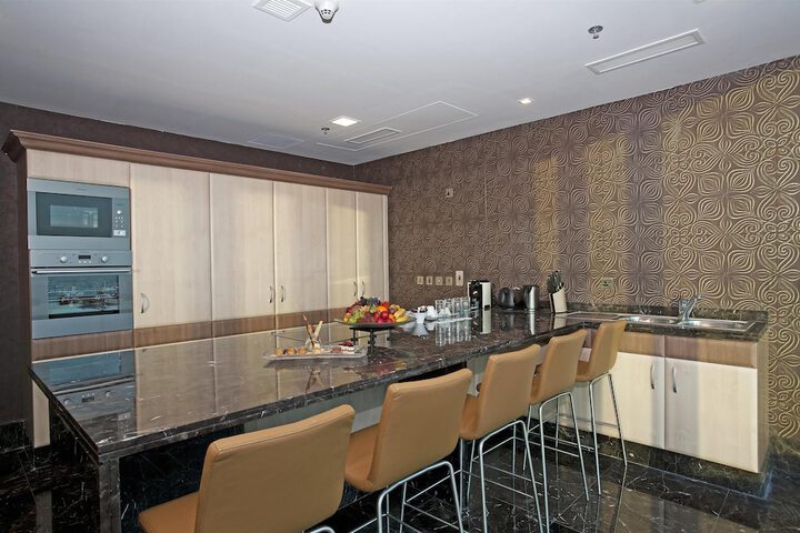 Room 49 of 218