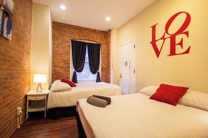 Room 48 of 125