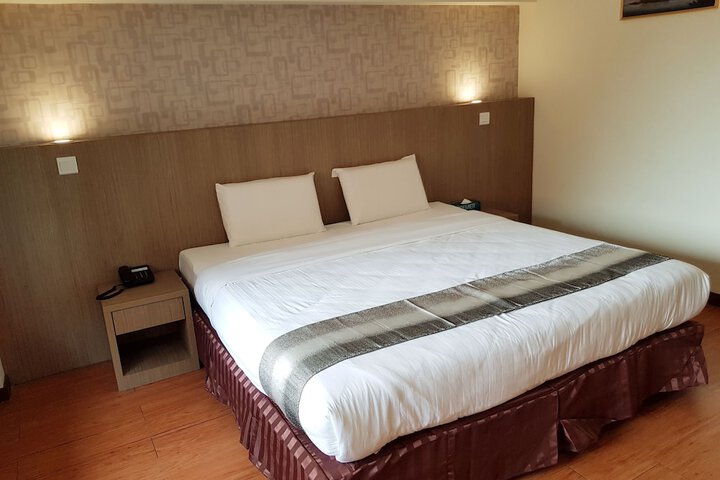 Room 17 of 41