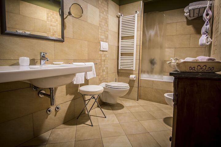 Clean Restrooms