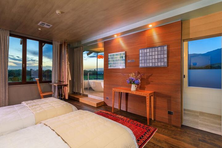 Room 3 of 46