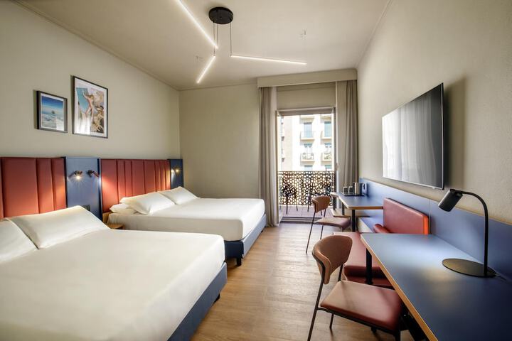 Room 53 of 188