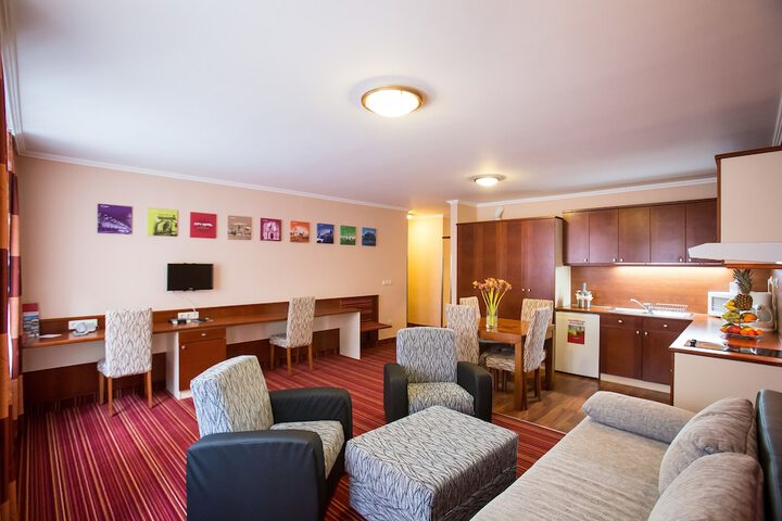 Room 97 of 153