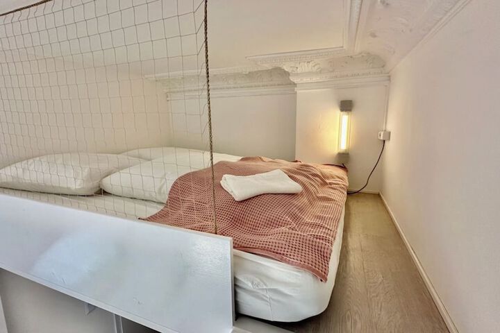 Room 20 of 28