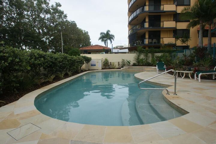 Pool 31 of 41