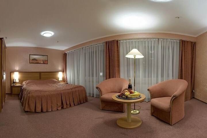 Room 15 of 36