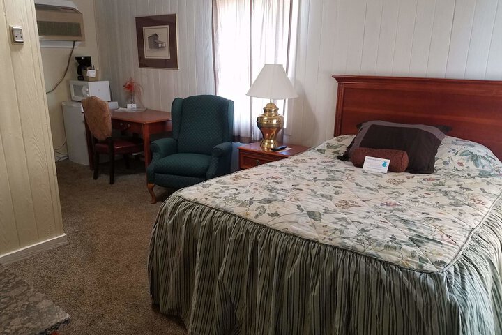 Room 3 of 10
