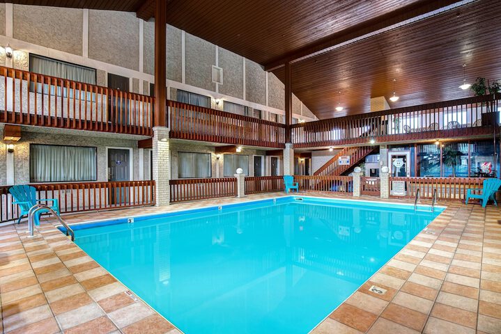 Pool 35 of 42