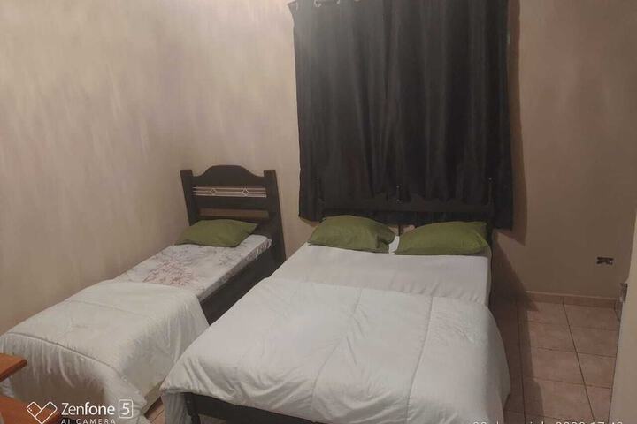 Room 27 of 33