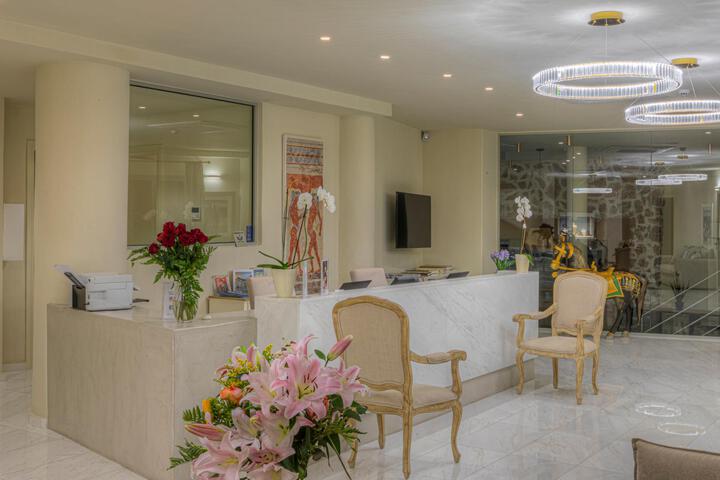 Hotel Interior 105 of 201