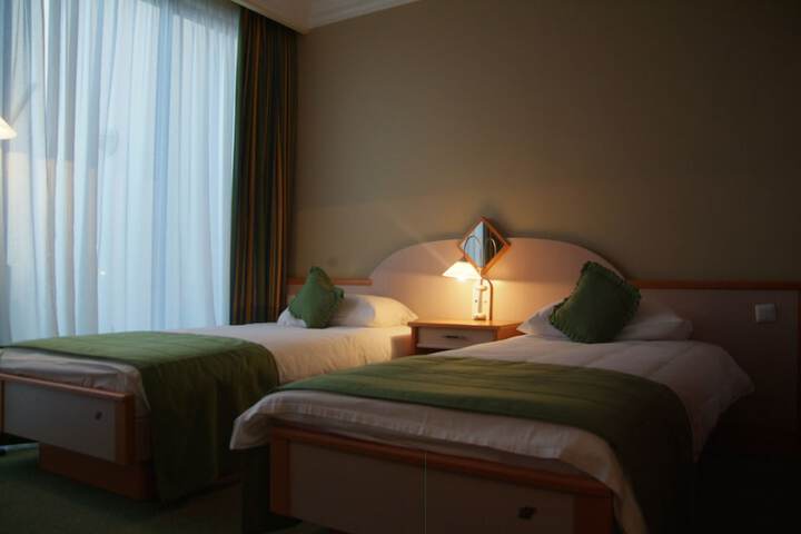 Room 4 of 50