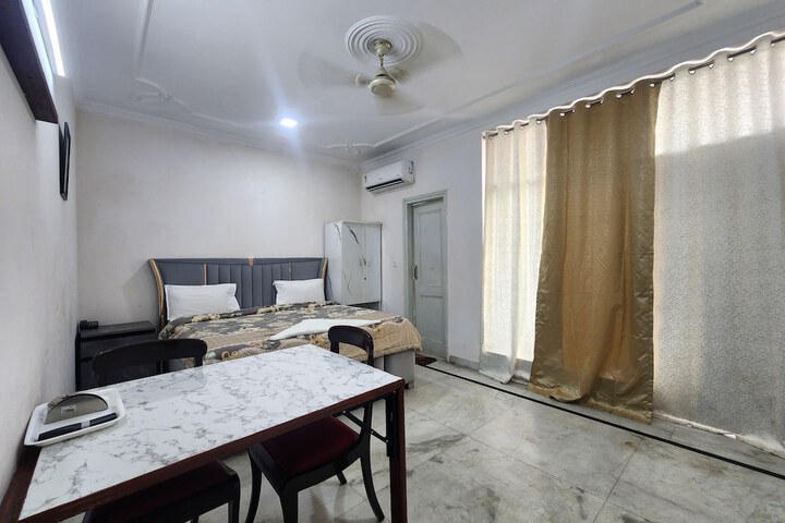 Room 19 of 46