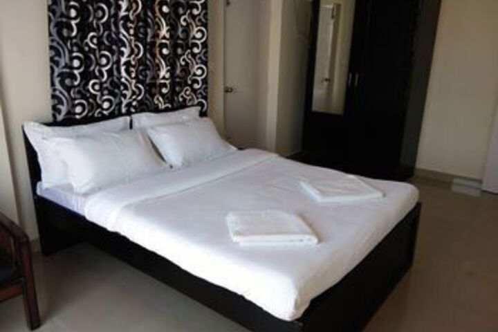 Room 7 of 25