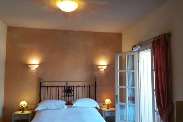 Room 90 of 446