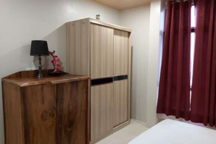 Room 33 of 39