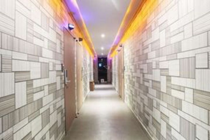 Ballroom/Hall 21 of 44