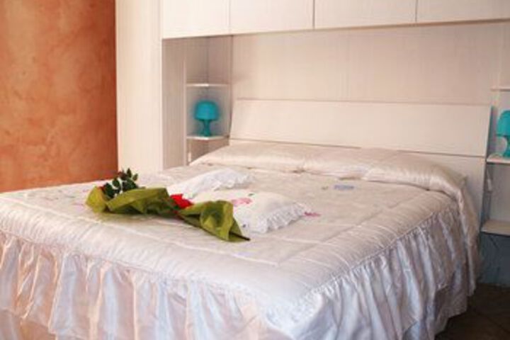 Room 10 of 20
