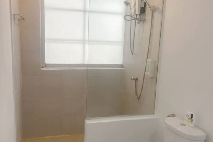 Room 63 of 100